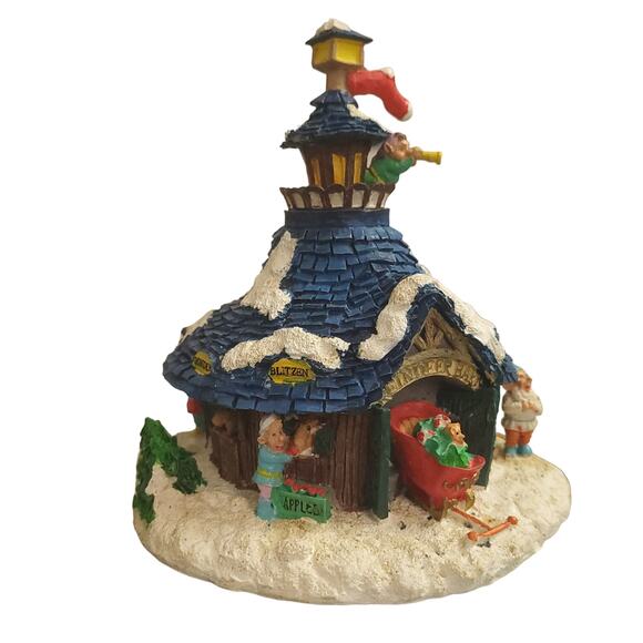 Vintage 1995 Santa's Town at the North Pole Reindeer Barn ST02 Christmas Decor - Picture 2 of 9